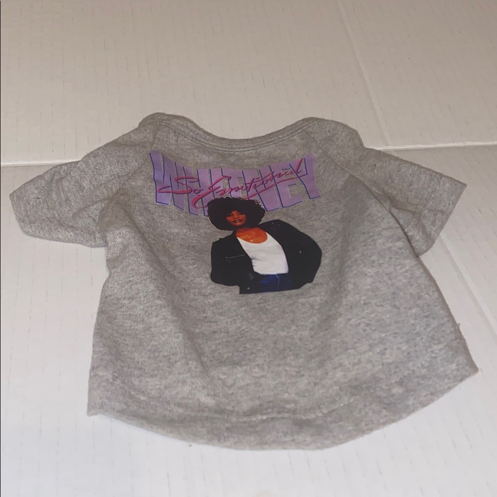 Whitney Houston Dog Shirt XS
Never used